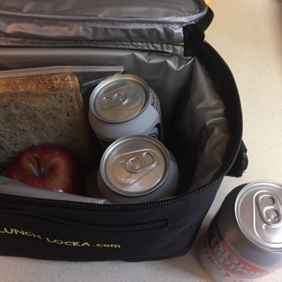 Locking insulated canvas lunch bag with NEW AND IMPROVED lock. Color Black NWOT - Picture 2 of 7